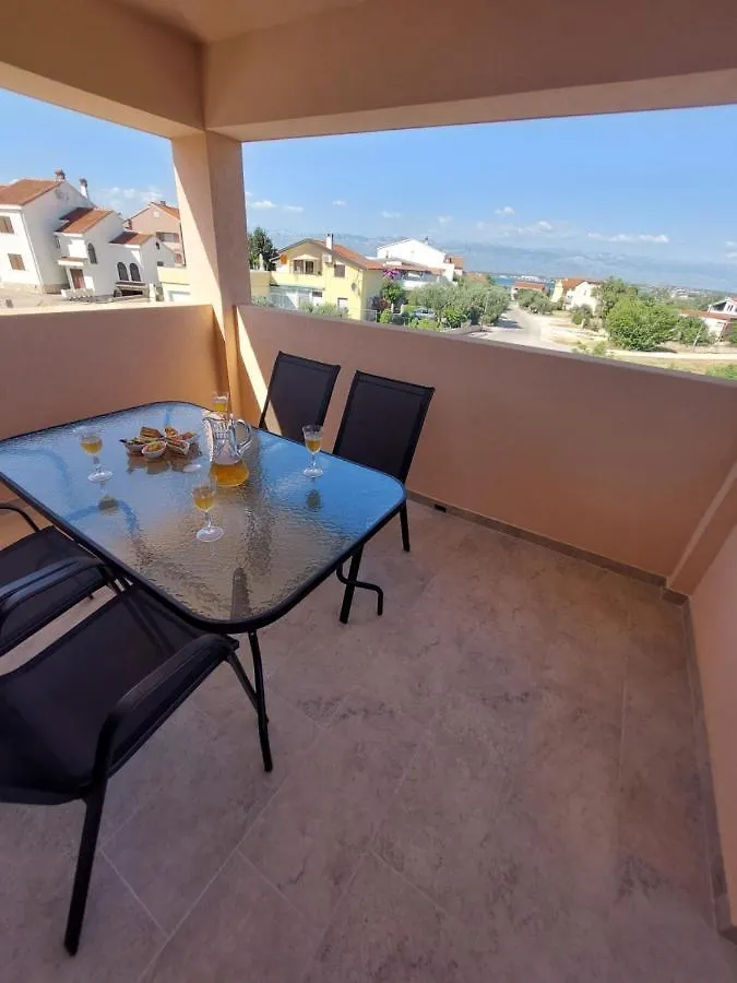 Holiday Home Aria Nin Villa