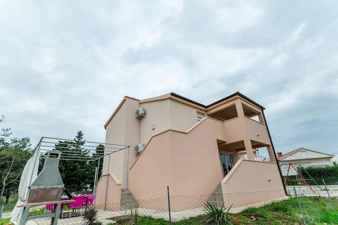 Villa Holiday Home Aria Nin