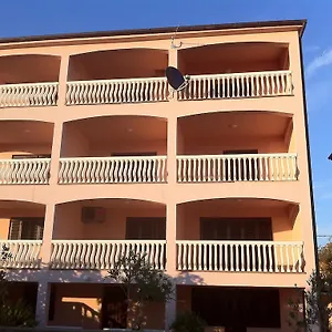 Bernarda 1 Apartman
