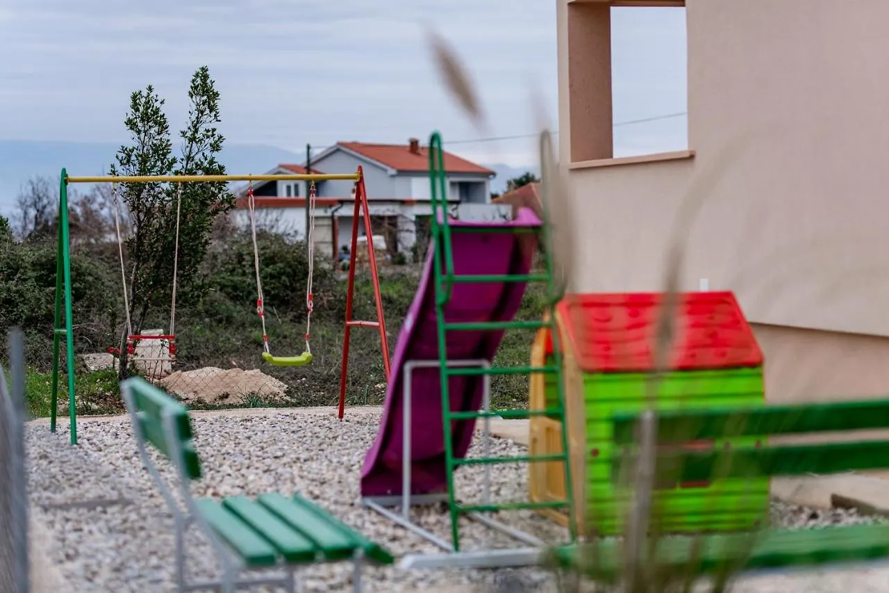 Vila Holiday Home Aria