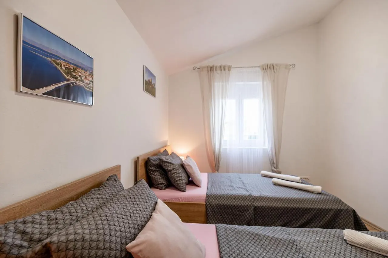 Holiday Home Aria Nin Villa
